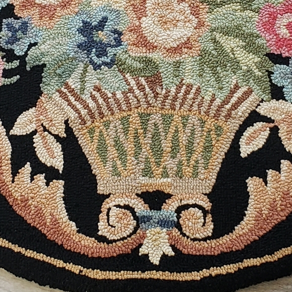 American Hooked Rug 1930s 1940s Floral Bouquet - Picture 7 of 7